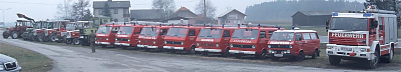 Waldbrandübung-Fahrzeuge